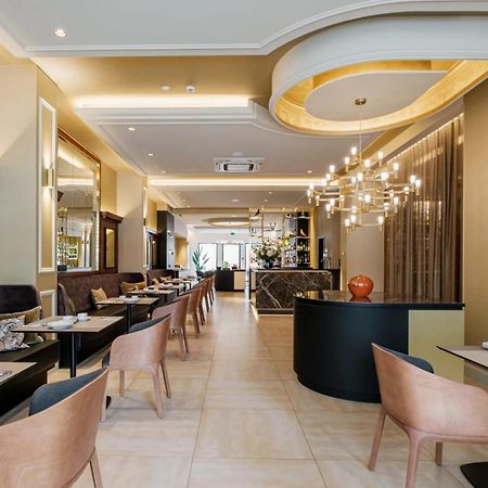 Hotel Royal De Panne Bagian luar foto