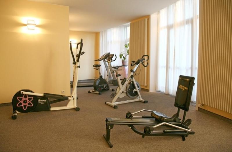 Hotel Royal De Panne Bagian luar foto