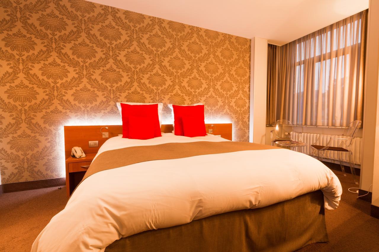 Hotel Royal De Panne Bagian luar foto